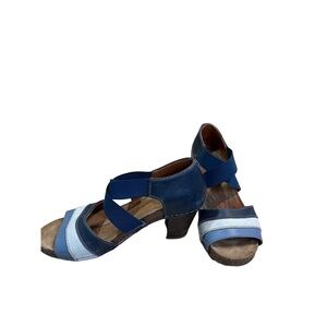 Art Co Blue And White Open Toe Cross Strap Leather Chunky Heel Sandals Size 39